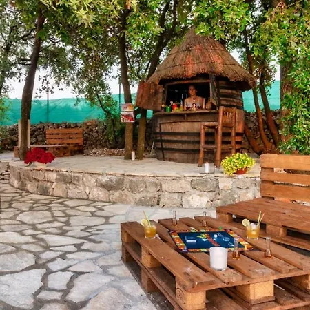 Vintage Winehouse Backov Casa vacanze Pakoštane