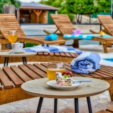 Vintage Winehouse Backov Ferienhaus Pakoštane