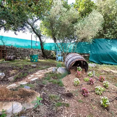 Vintage Winehouse Backov Holiday home